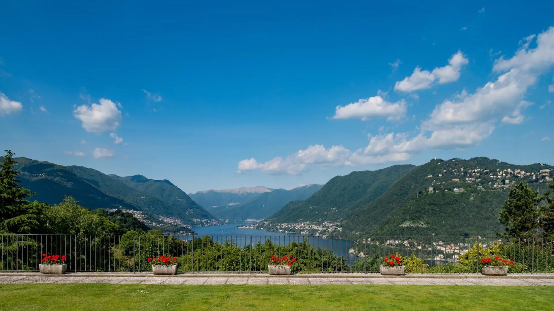 Alex'S Luxury Lake View Apt Pool And Tennis Como Apartment